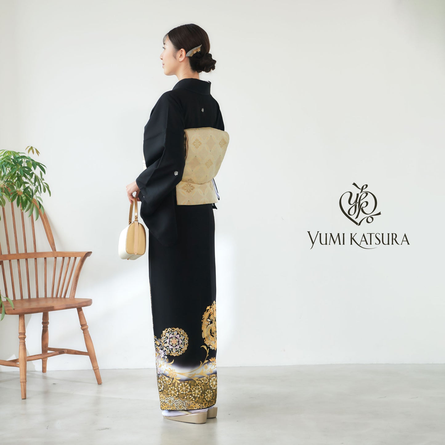 【お買い物マラソン20%OFFクーポン配布中ッ!】桂由美YUMIKATSURAブランドレンタル黒留袖フルセット【結婚式婚礼貸衣装】【往復送料無料】唐草金ゴールドNo.220