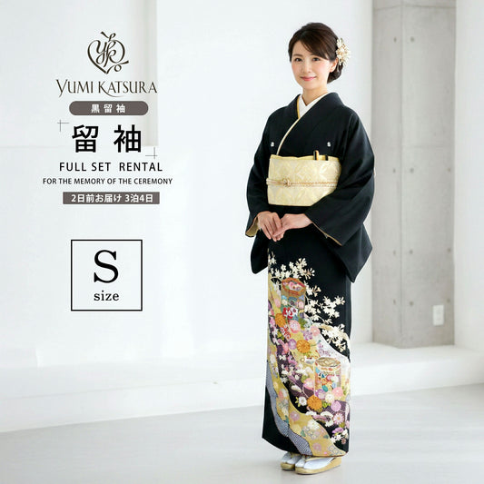 桂由美黒留袖