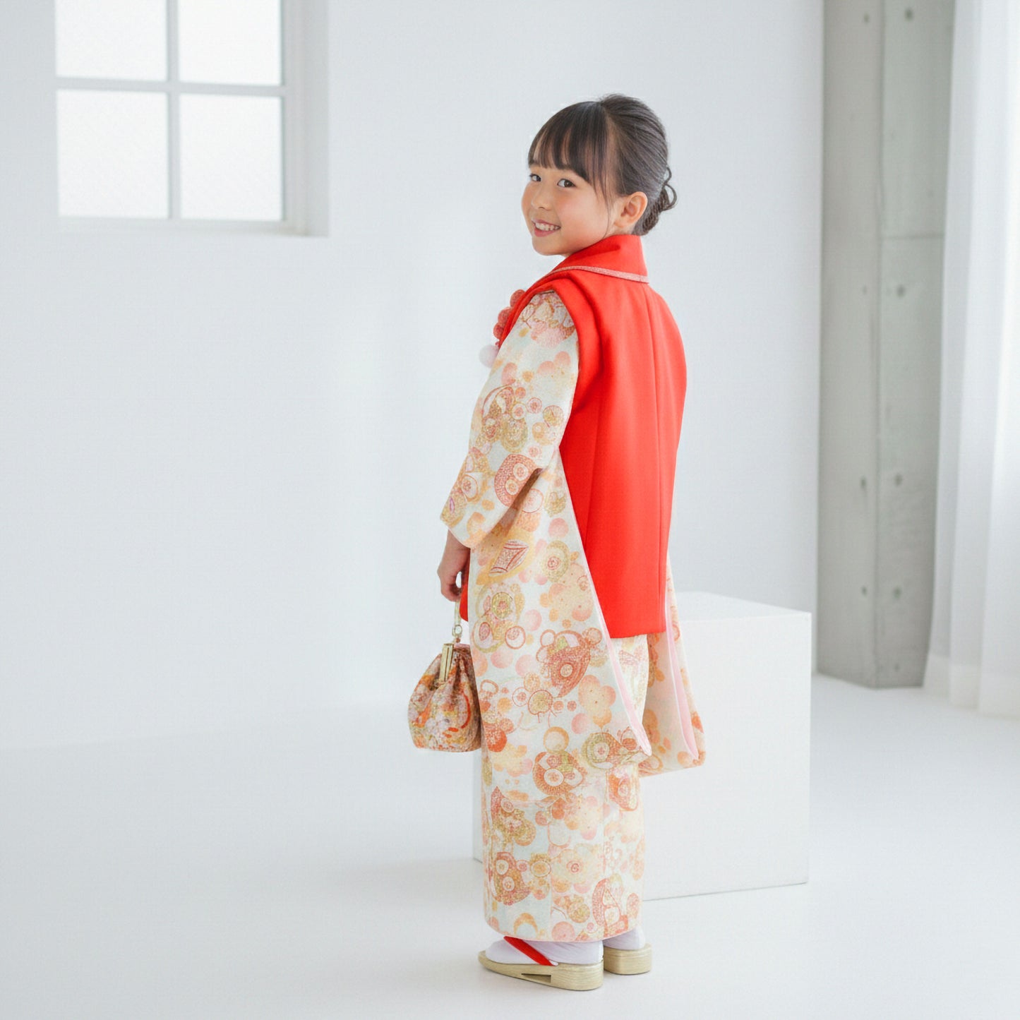 【お買い物マラソン10%OFFクーポン配布中!】【レンタル】小町kidsブランド被布コートフルセット【3歳三歳貸衣装七五三】子供女児ひな祭りお正月【往復送料無料】古典モダン水色赤新品足袋プレゼント